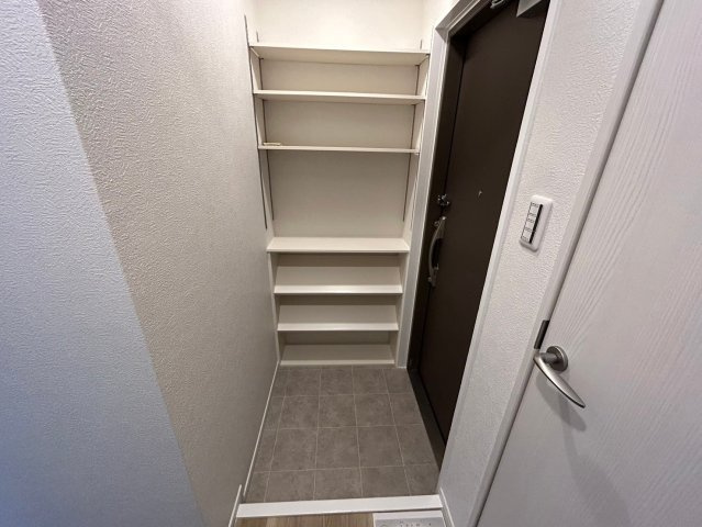PAO南桜塚の玄関