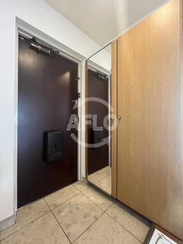 アスティオン江坂の玄関|アスティオン江坂　玄関