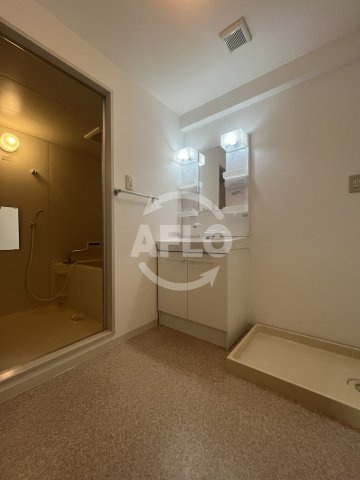 アスティオン江坂の独立洗面台|アスティオン江坂　洗面台