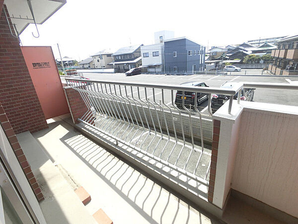 久留米パインハイツのバルコニー|※同タイプのお部屋になります。