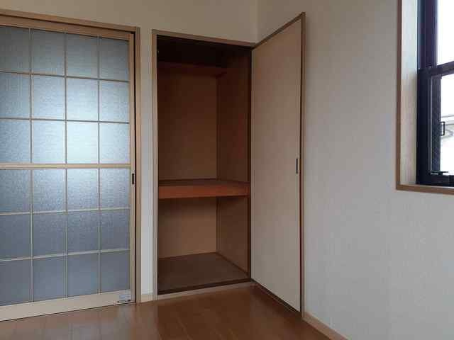 グリーンビレッジＡの収納