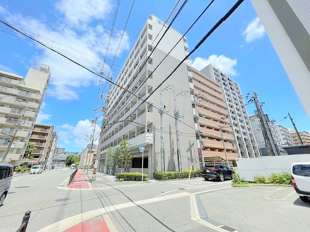 ラクラス新大阪の外観