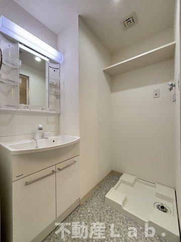 ラフィーネの洗面所|※反転タイプのお写真です。