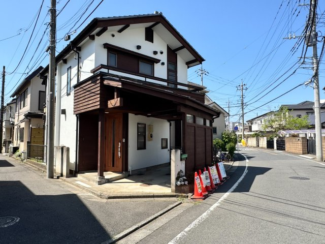 所沢市緑町中古戸建の前面道路含む現地写真|前面道路