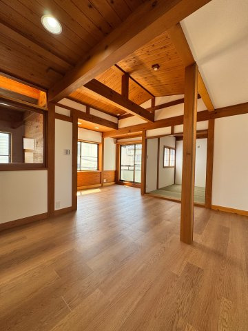 所沢市緑町中古戸建の内装