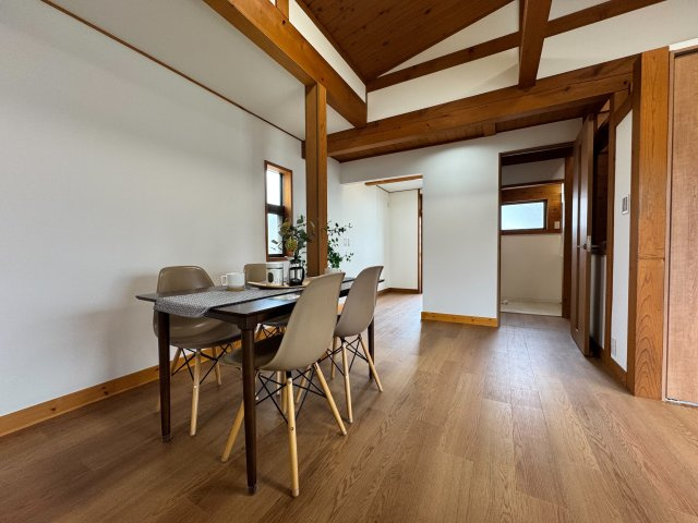 所沢市緑町中古戸建の居間・リビング