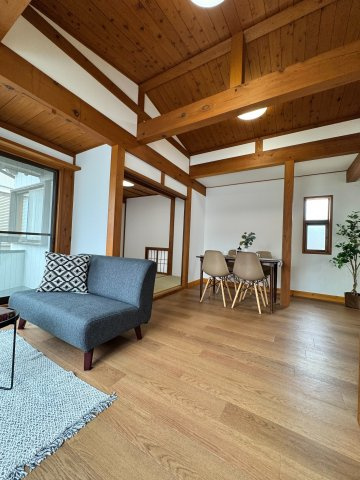 所沢市緑町中古戸建の居間・リビング
