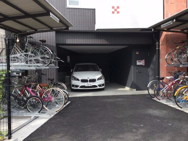 エステムプラザ市谷外濠公園の駐車場|エステムプラザ市谷外濠公園