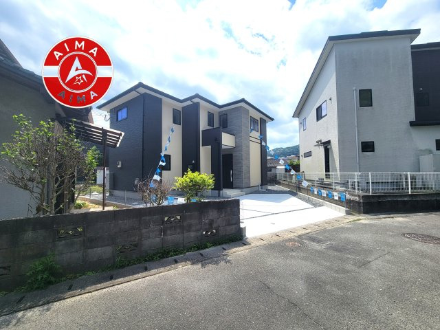 大野城市牛頸2丁目第2-1棟(1号棟)の前面道路含む現地写真|見学の時間などお気軽にお問い合わせ下さい。