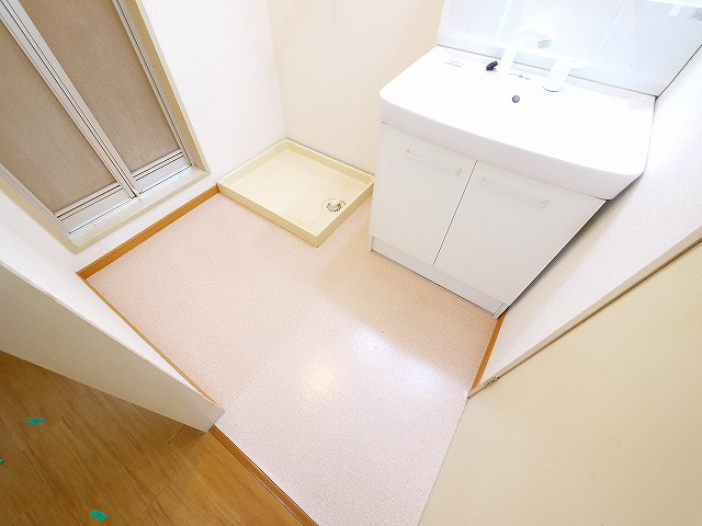 セピアコートの洗面所|忙しい朝には欠かせない洗面所です