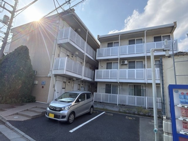 レオパレス嵯峨野の外観