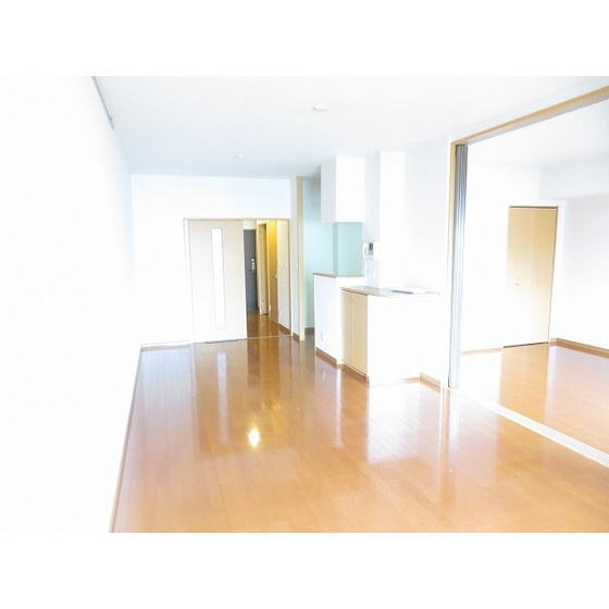 ロイヤルヒルズ浦和の居間・リビング|リビング