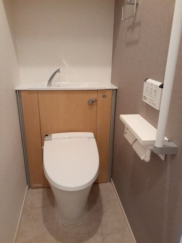 チューリップ　ツリーのトイレ