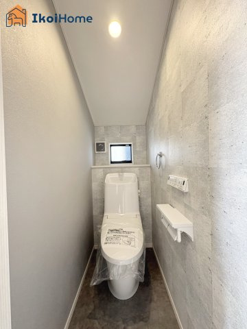 明石市朝霧町　新築戸建のトイレ|【ホームページに現地動画掲載中】●年中無休：当日予約可●トイレが2か所あるので夜中も安心です