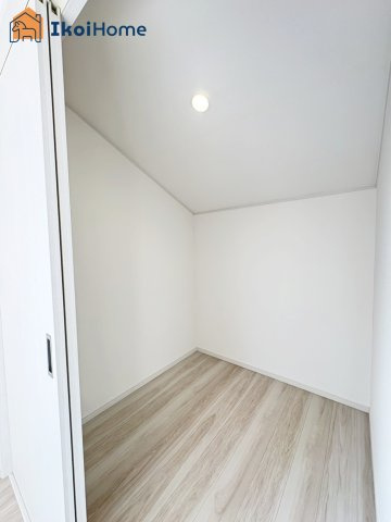 明石市朝霧町　新築戸建の収納|【ホームページに現地動画掲載中】●年中無休：当日予約可●広々としたウォークインクローゼットです♪