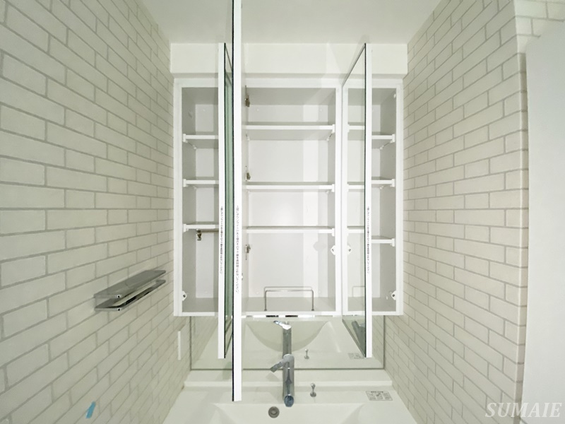 ＳＰコート尾久ノースの収納|鏡裏収納です☆