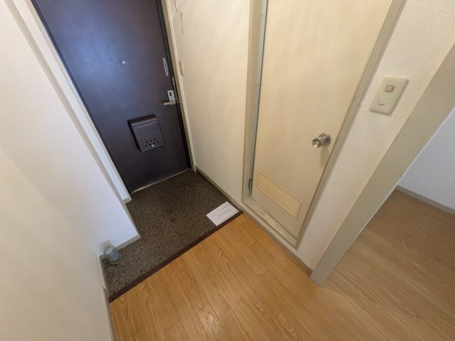 レスカール千代田｜名古屋市の賃貸ならMy賃貸の玄関|レスカール千代田