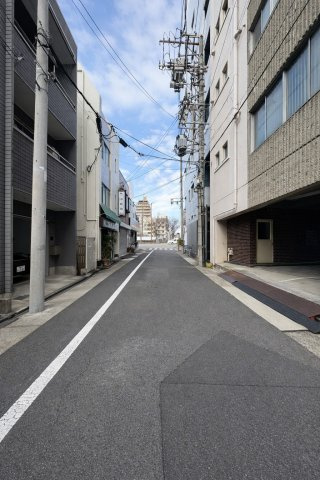東区東桜2丁目土地の前面道路含む現地写真