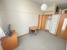 こちらのリビングで趣味の時間をお楽しみください