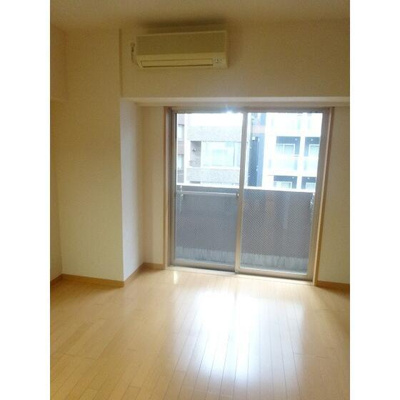 【居間・リビング】 | ＯＬＩＯ神田 |  