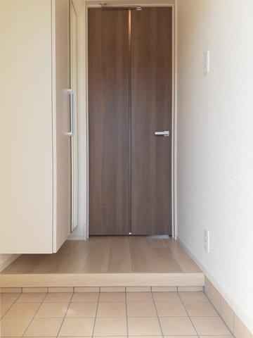 ヴィラ・トレポッツィＡの玄関