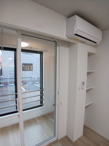 ＭｏｄｅｒｎＶｉｌｌａ二の岡Ａの設備|エアコン