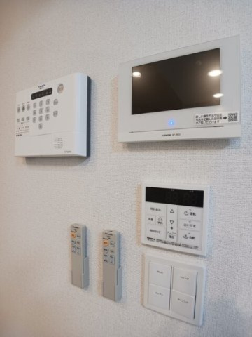 ＭｏｄｅｒｎＶｉｌｌａ二の岡Ａのセキュリティ|ホームセキュリティー・TVインターホン