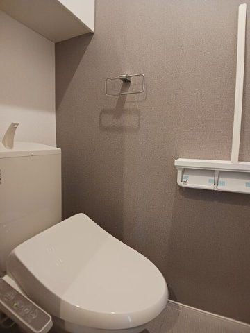 ＭｏｄｅｒｎＶｉｌｌａ二の岡Ａのトイレ