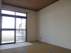 天窓もあり、明るさ有ります。