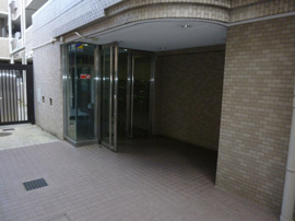 エントランスです