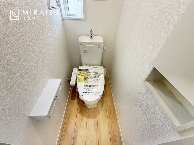 【トイレ】 | おしり洗浄、ビデ洗浄、暖房便座の機能を標準装備。トイレットペーパーの無駄遣いを防ぎ、肌を傷つける心配がありません♪