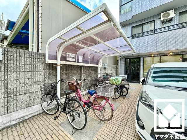 スウィングマンションの駐輪場