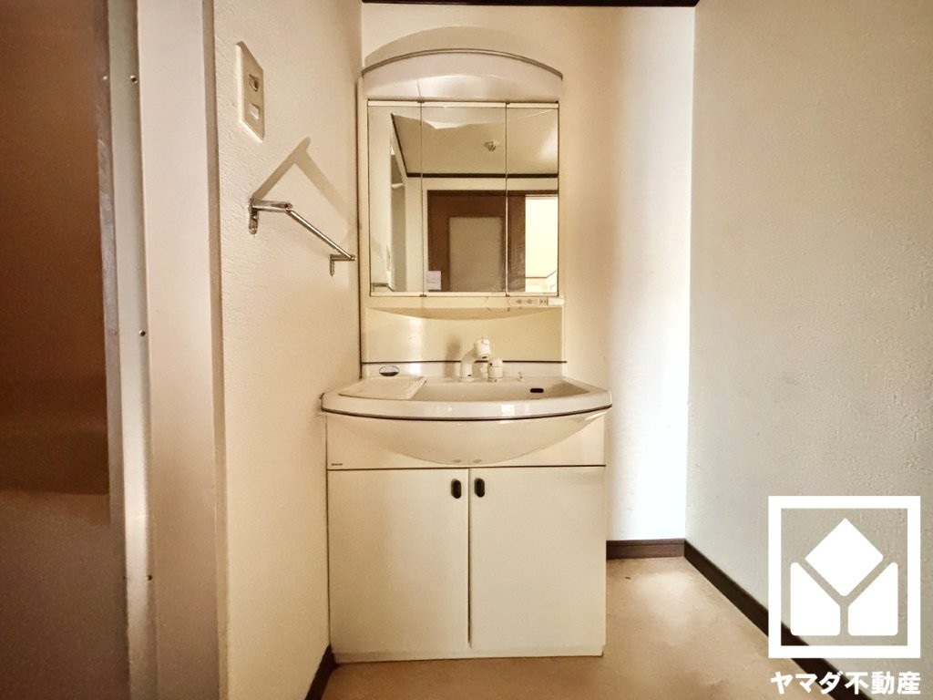 スウィングマンションの独立洗面台