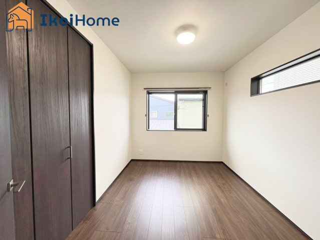 明石市二見町福里　中古戸建の子供部屋|【ホームページに現地動画掲載中】●年中無休：当日予約可●2階全居室収納完備！内1部屋はWICです。