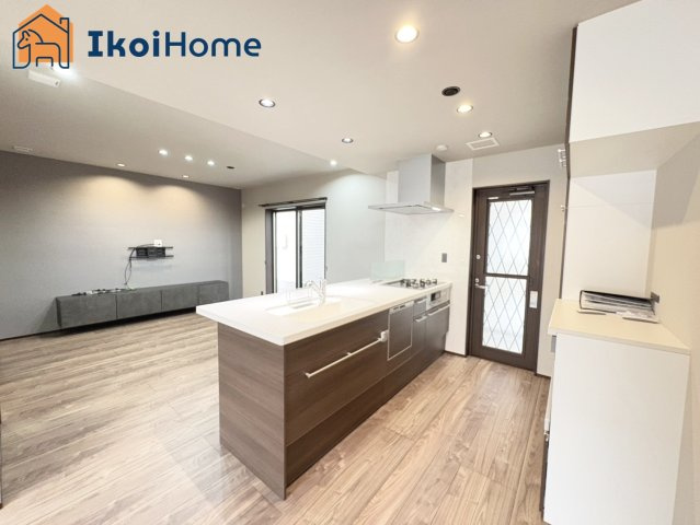 明石市二見町福里　中古戸建のその他|【ホームページに現地動画掲載中】●年中無休：当日予約可●キッチンにはゴミ出しに便利な勝手口付き！