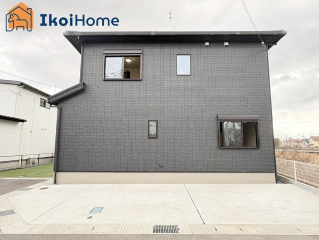 明石市二見町福里　中古戸建のエントランス|【ホームページに現地動画掲載中】●年中無休：当日予約可●平日や夜間もご案内可能。臨機応変に対応します