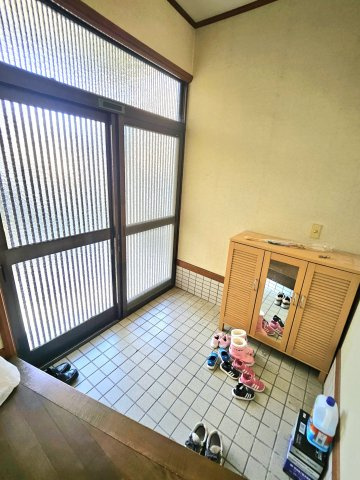 太田市上小林町213-36の玄関