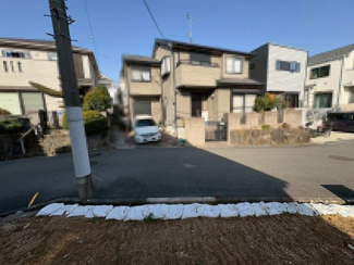 【前面道路含む現地写真】 | 国府２丁目　売土地 | お好きなプランで夢のマイホームを建てて下さいね♪