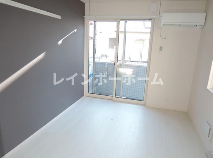 ルーブルの居間・リビング