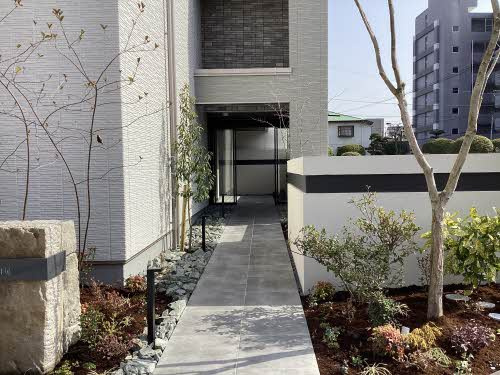 福岡市南区井尻１丁目の賃貸マンションのエントランス