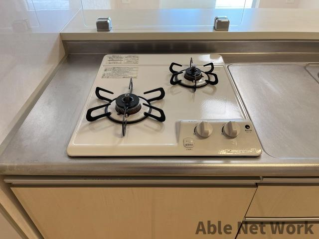 高尾崎 NEW TOWN　La・Terre Hのキッチン|コンロ付き