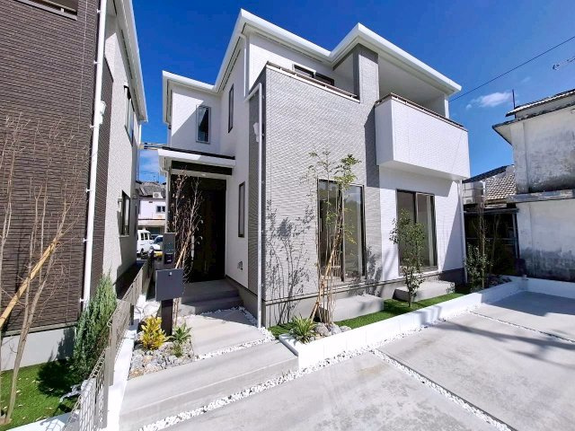 ハートフルタウン沖縄市知花　C号棟の外観