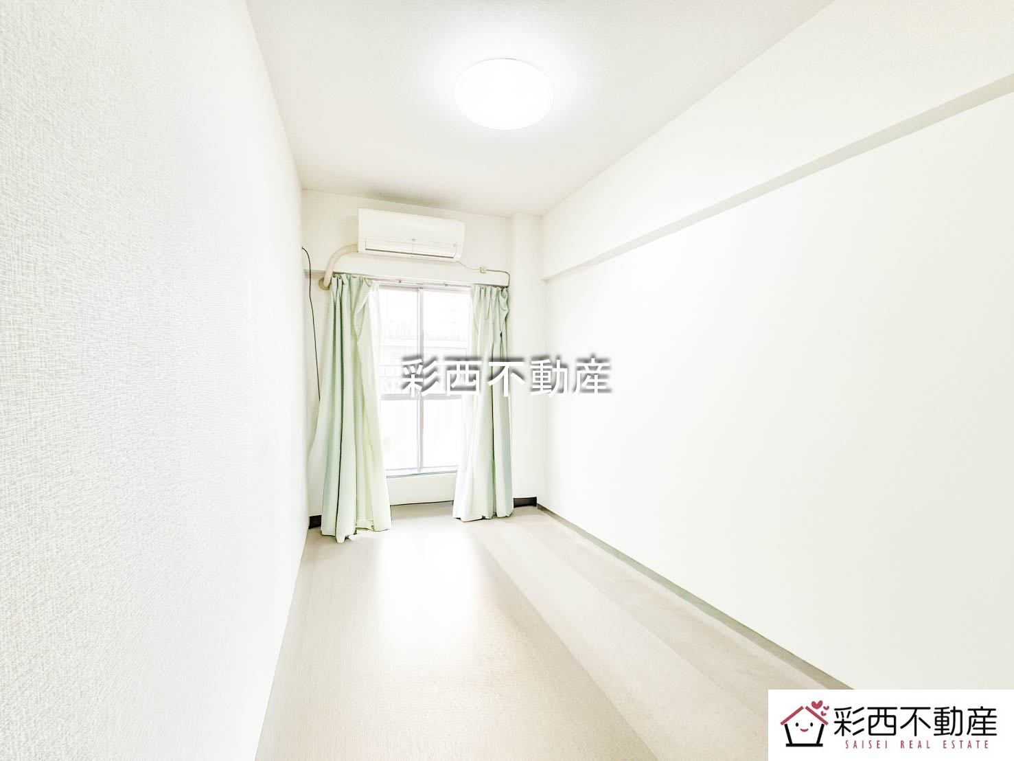 コート狭山台の洋室