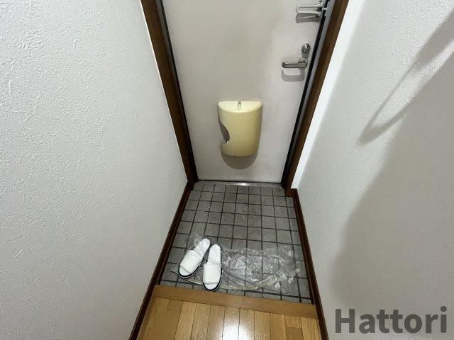 ハイツ大林の玄関