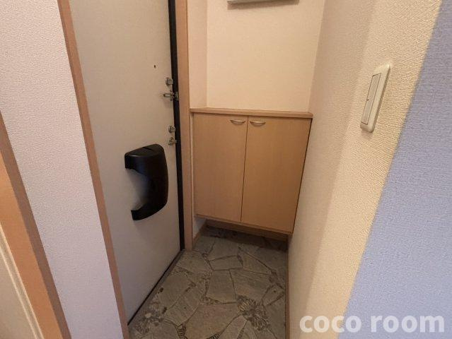 ケープコッド イン　Ａの玄関