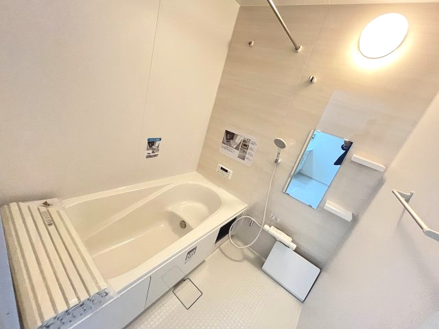 【浴室】 | 春日市大谷5丁目3期　1号棟（全1棟）【仲介手数料無料・0円】 | 現地写真。浴室です。