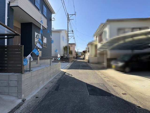 【その他】 | 春日市大谷5丁目3期　1号棟（全1棟）【仲介手数料無料・0円】 | 現地写真。前面道路です。