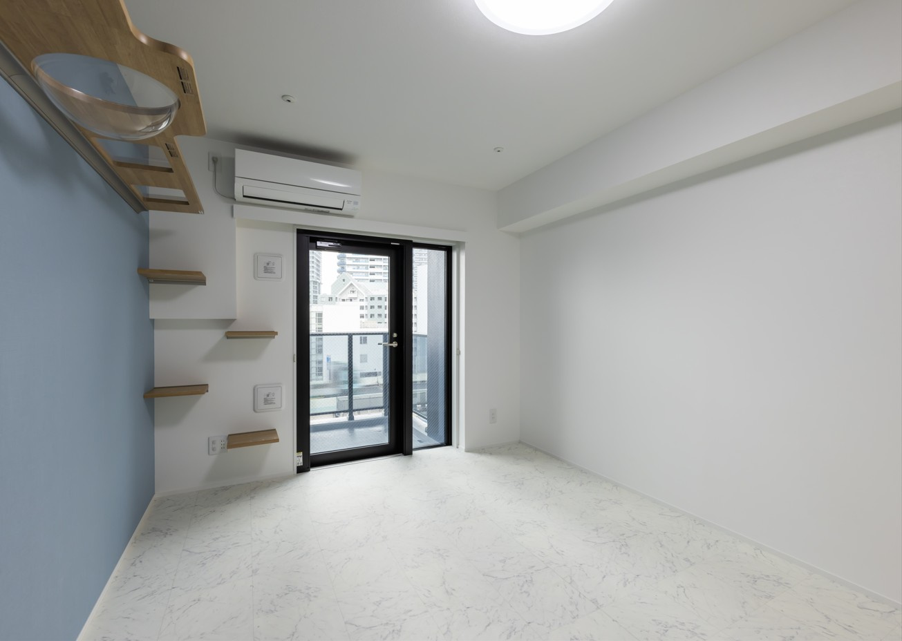 SYNEX YOKOHAMA-AOKICHOの洋室|※同タイプ参考写真です（カラータイプが異なる場合がございます）