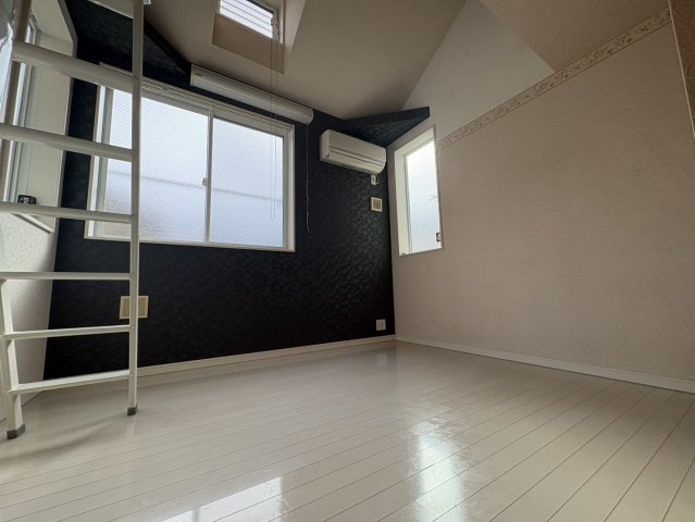 ユナイト反町モナリザの居間・リビング