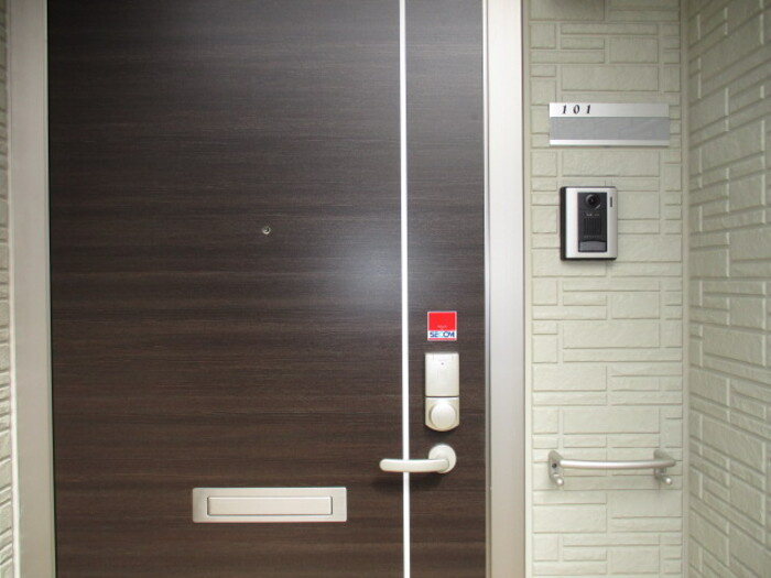 グレイス小松の玄関|イメージ写真です。